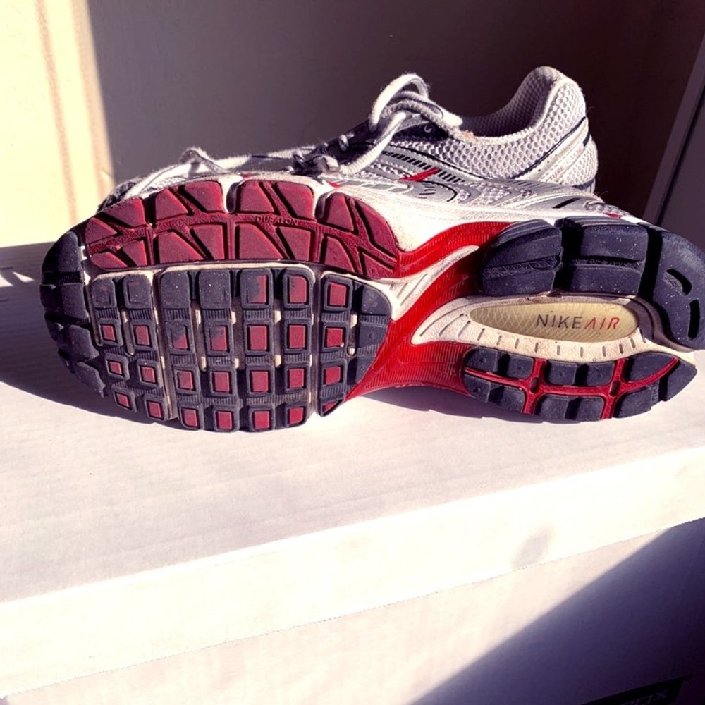 Shoes; Running Shoes; Sneakers; Nikes